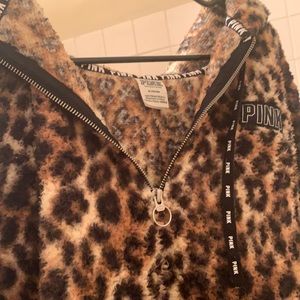 Leopard print half zip comfy fuzzy sweatshirt.